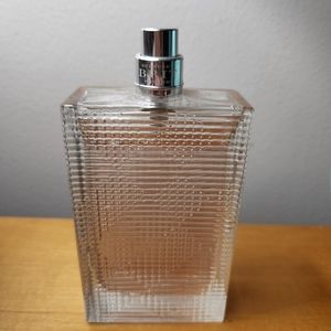 Burberry brit rhythm for her